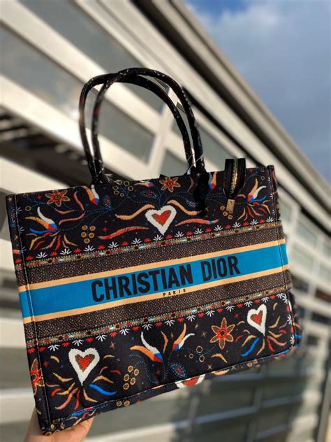 bolsos christian dior precio|bolsos dior outlet.